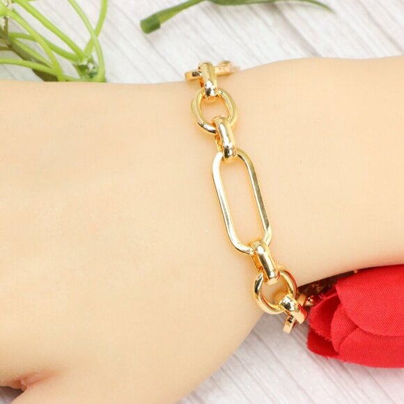 "Trendy Handmade Bracelet – A Thoughtful Gift for Girls & Women | UNVRC1638 - Picture 6 of 10
